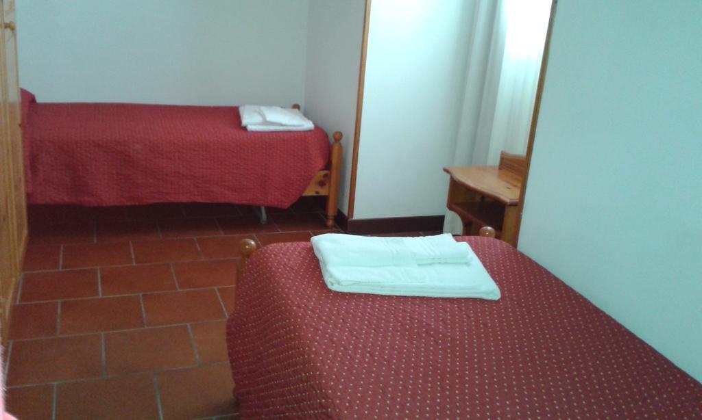 Cervinia Due Aparthotel เบรยล์-แชร์วิเนีย ห้อง รูปภาพ